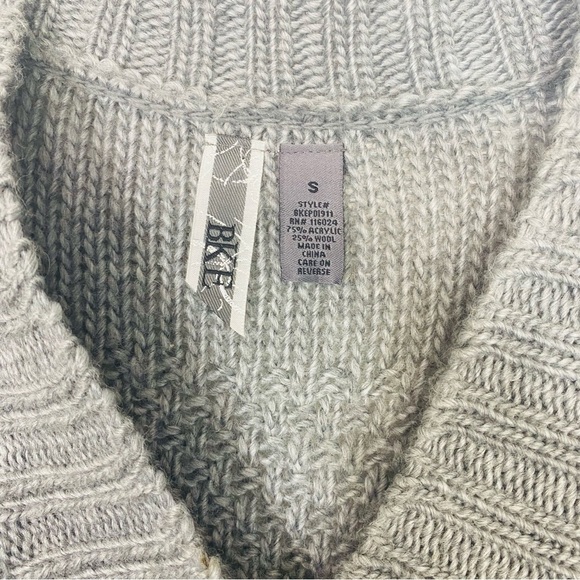 Y2K Cozy BKE Cardigan Sweater Grey Open Knit Wool Cable Knit Chain Detail Boho - Picture 7 of 9